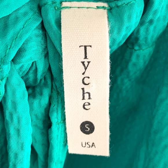 Textured Green Satin Halter Top - Picture 7 of 9